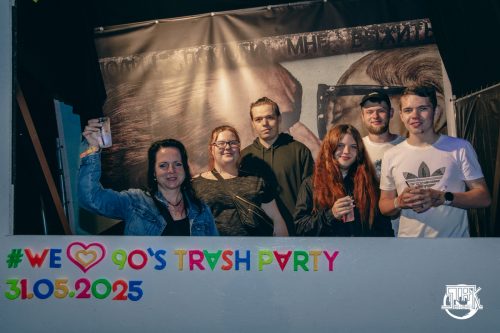 2025-90sTrashParty-STAK-BN-257